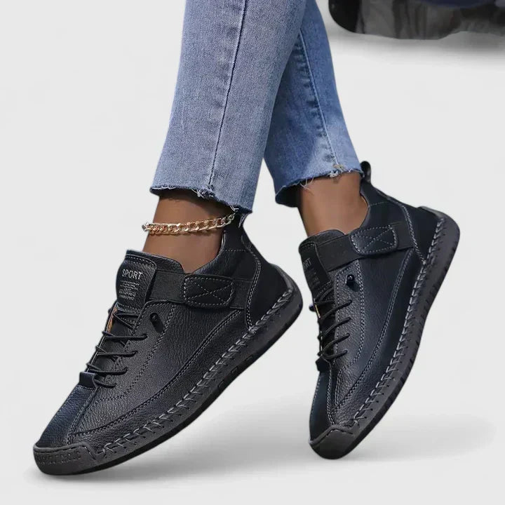 Black / 12